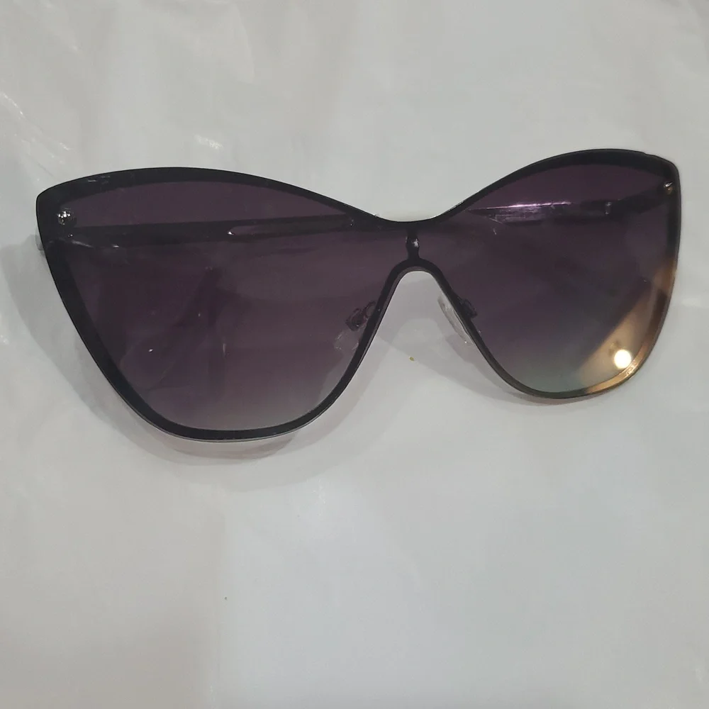 Jessica Simpson silver white frameless shield cat‎ eye gradient lens sunglasses